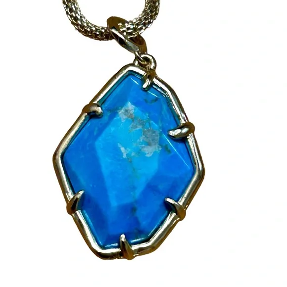 Kendra Scott Gold Hailey Necklace in Aqua Howlit - Picture 10 of 12